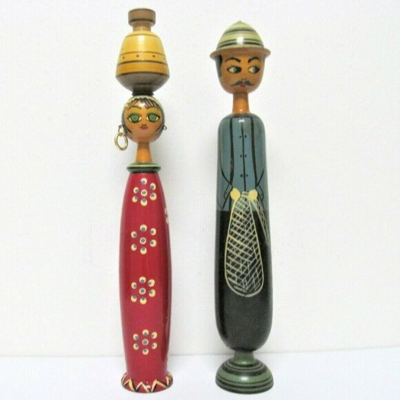 Vintage Folk Art Wood Peg Dolls Handpainted Male and Female in Traditional Dress - Picture 1 of 11